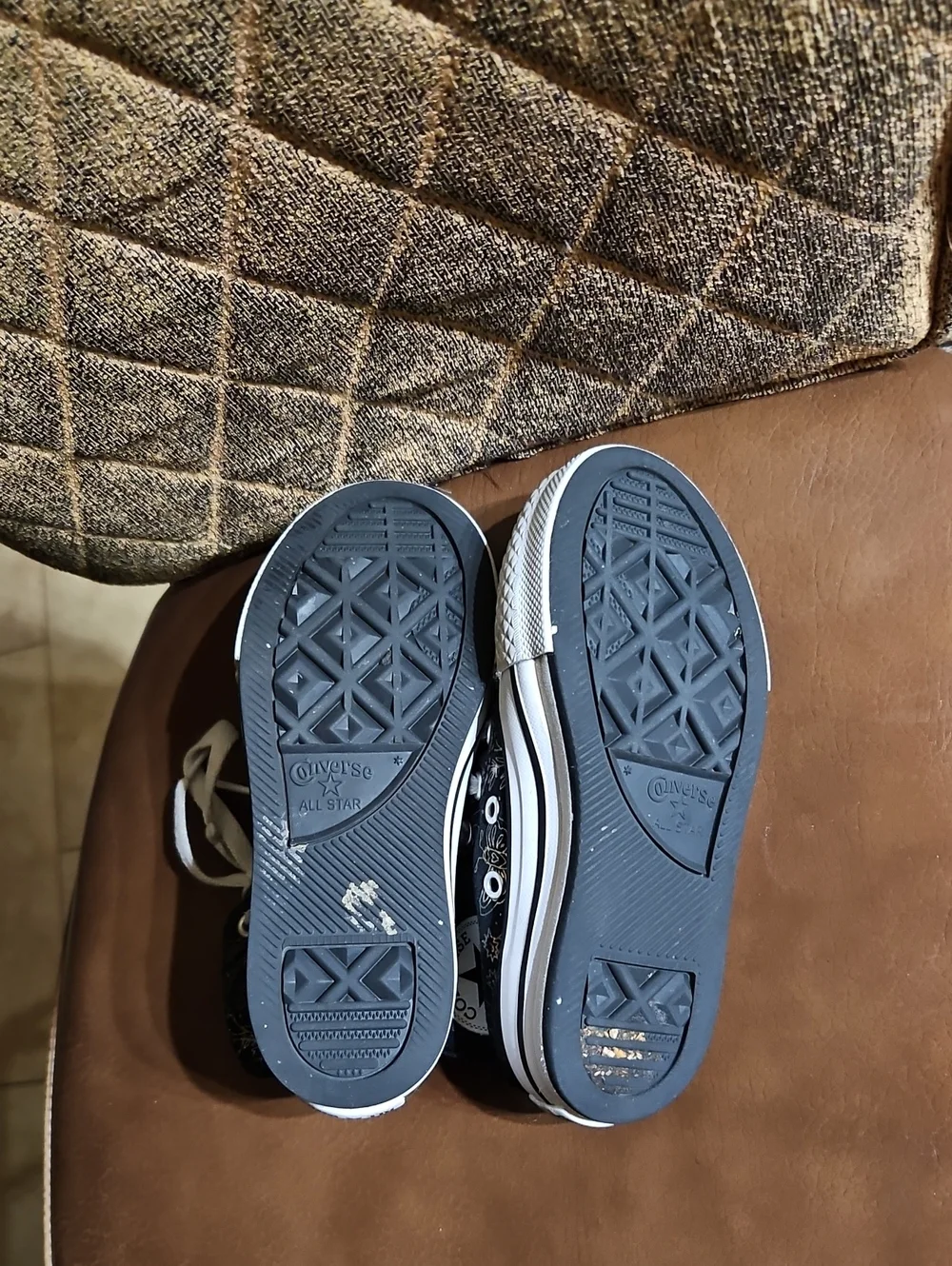 Converse here pair